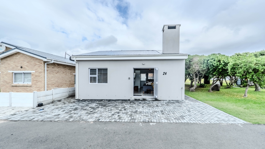 2 Bedroom Property for Sale in Pearly Beach Western Cape